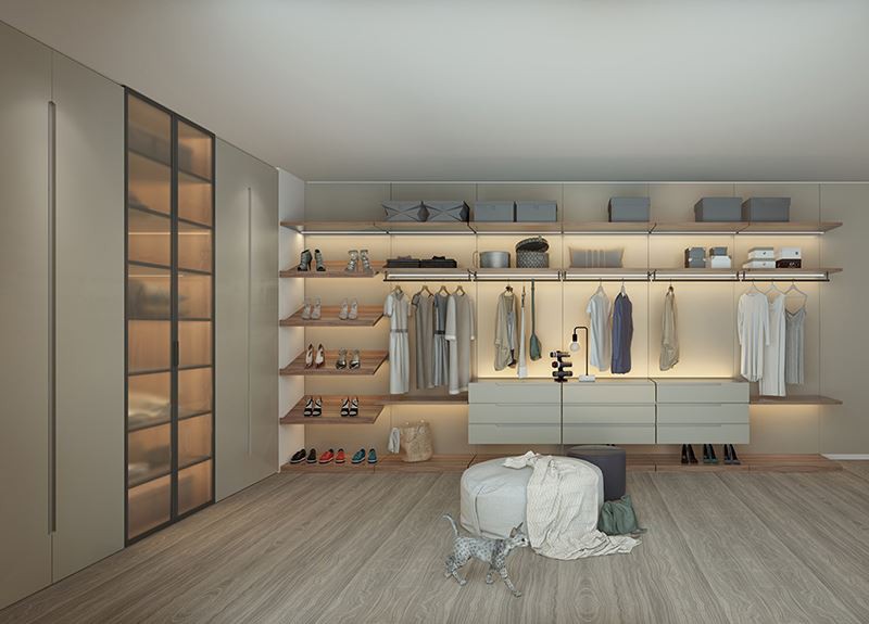 Stylish Lacquer Walk-in Closet