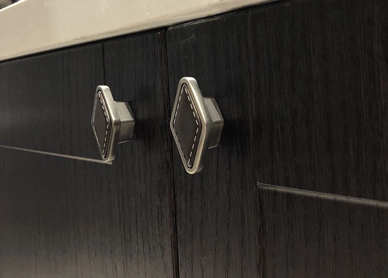 Yuav Ua Li Cas ntxuav Cov Txiaj Ntsig Hauv Chaw Ua Noj